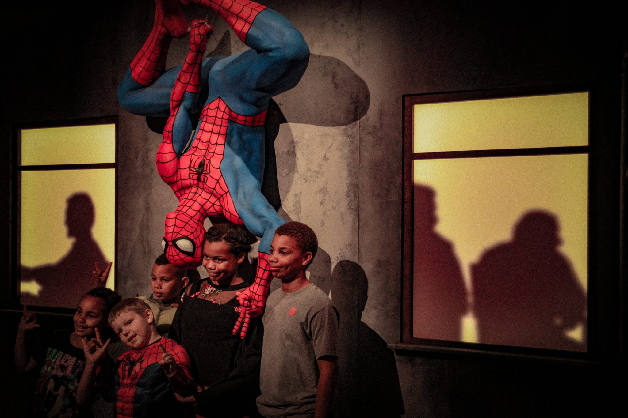 Marvel Universe Of Superheroes Exhibition | J / P